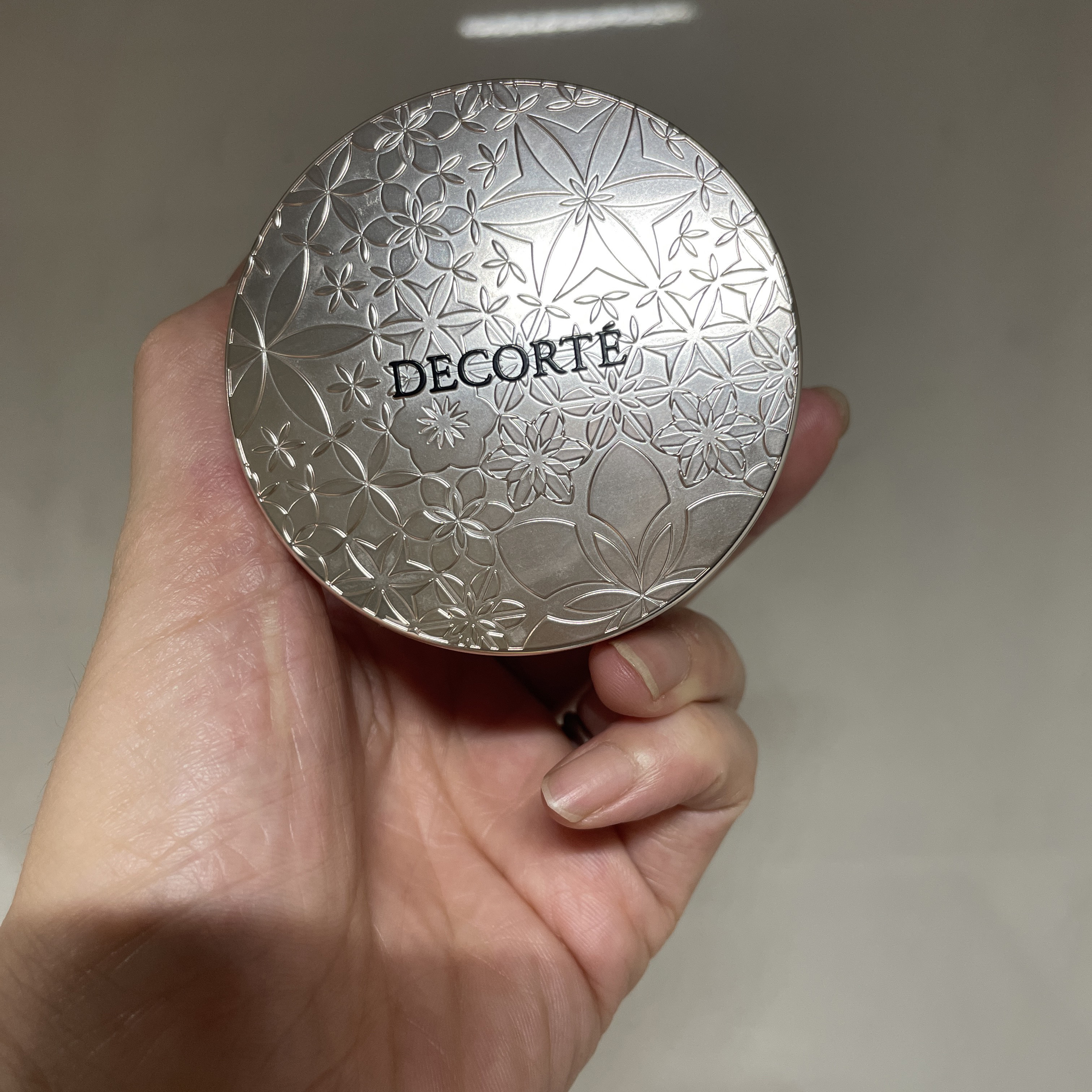 フェイスパウダー/DECORTÉ/ルースパウダーを使ったクチコミ（1枚目）