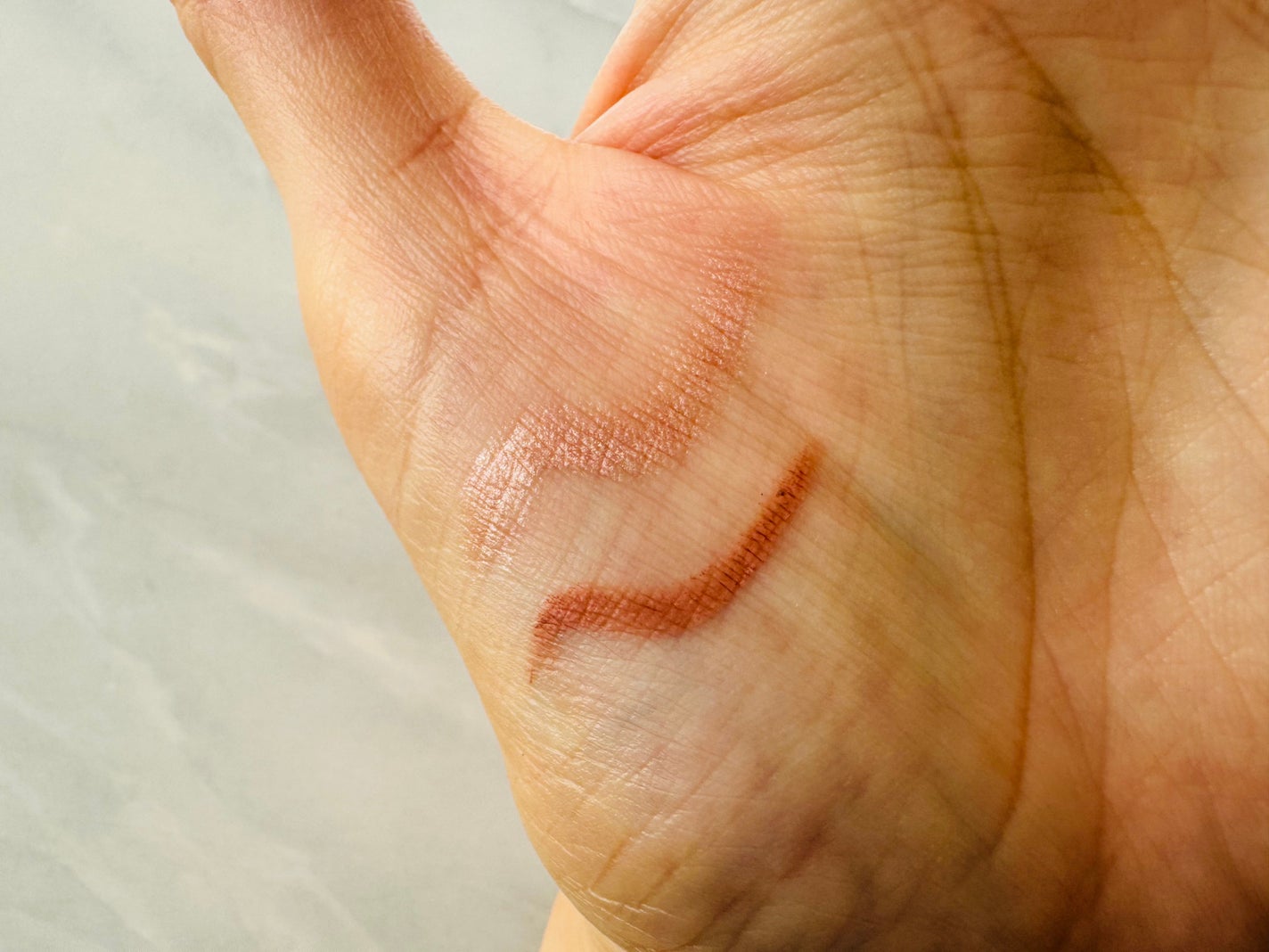 ぷっくりアイカラーペンシル/ミゼルエディ/スティックアイシャドウを使ったクチコミ(3枚目)