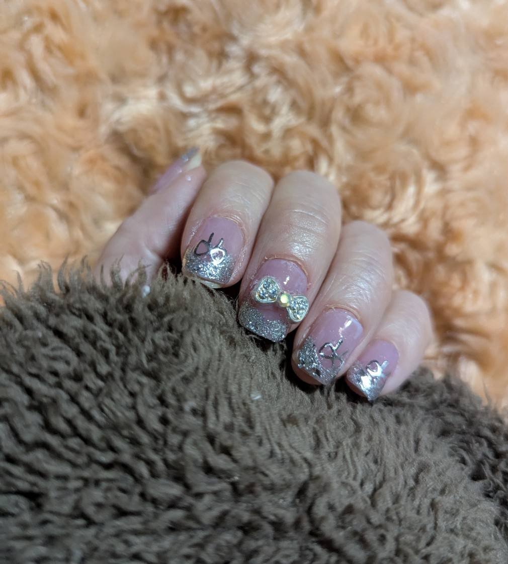 ネイルホリック パーティーフレーク/ネイルホリック/マニキュアを使ったクチコミ（1枚目）