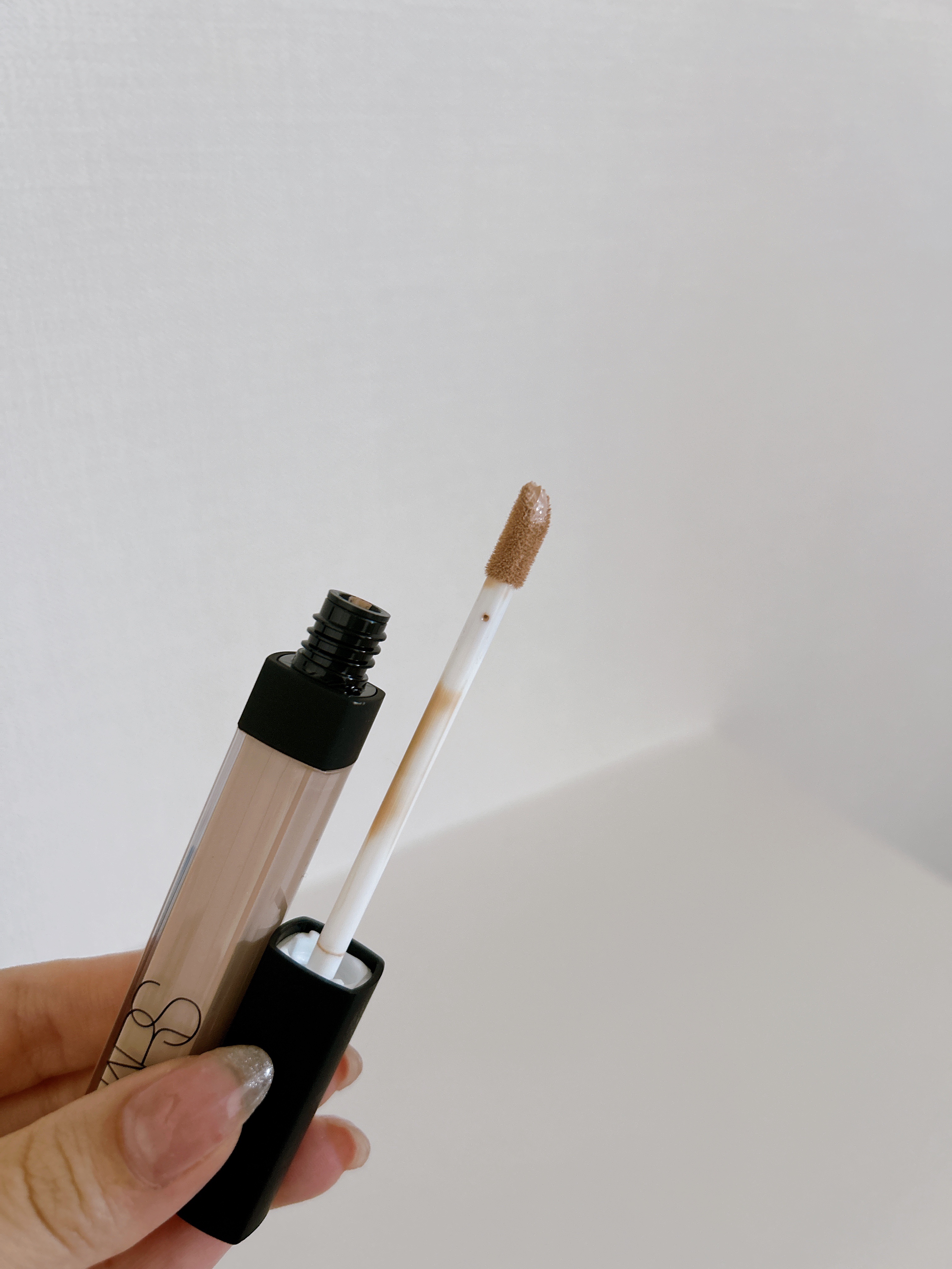 ラディアントクリーミーコンシーラー/NARS/リキッドコンシーラーを使ったクチコミ（3枚目）