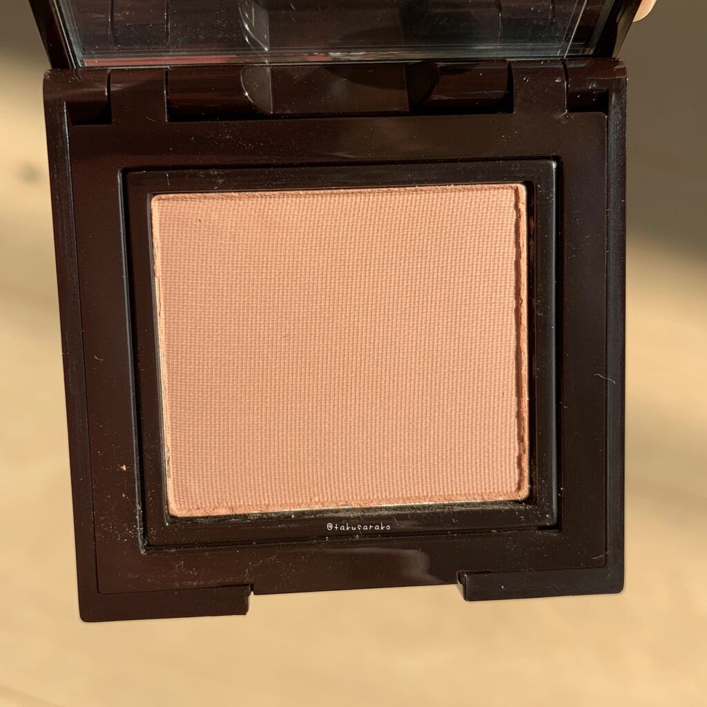 マットアイカラー 04 ジンジャー/ローラ メルシエ/単色アイシャドウを使ったクチコミ（2枚目）