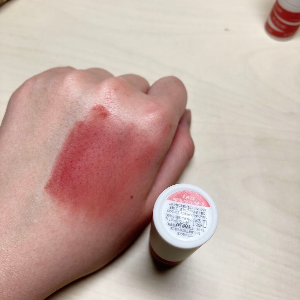 有紗 on LIPS 「【商品】INTOU(マットリップ&チーク)【色味】・EM11(..」(5枚目)