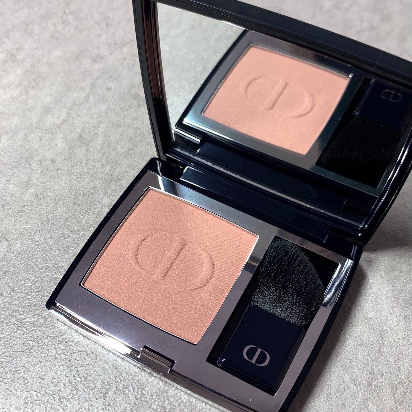 MIRO on LIPS 「新しくなったDiorのチーク♥絶対に買う!!と決めてて予約して..」(8枚目)