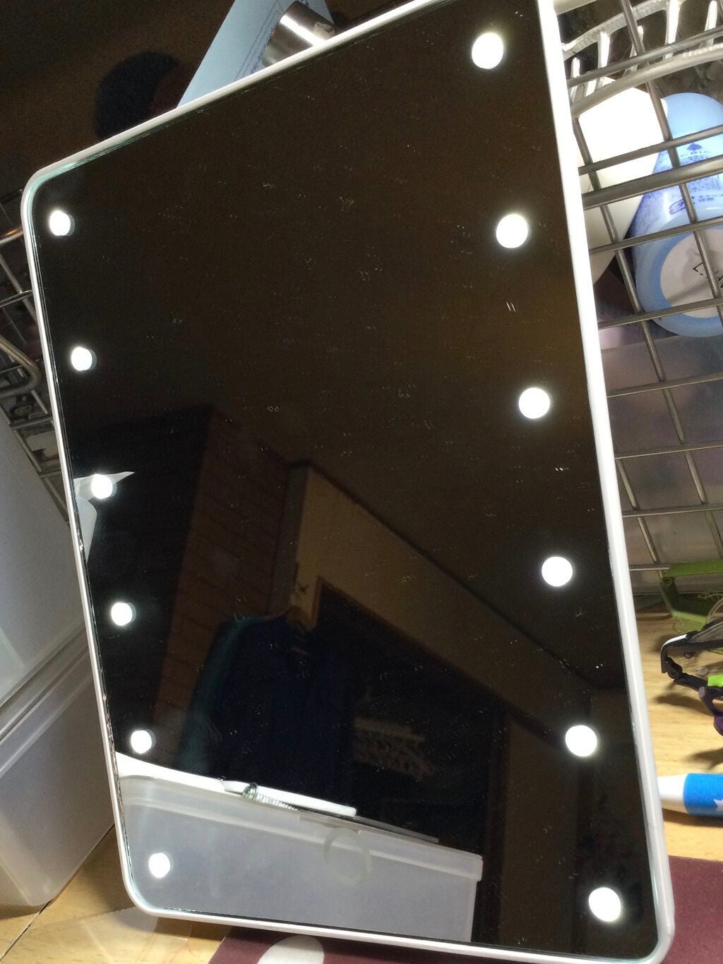 LED付ミラー(スタンドタイプ)/DAISO/その他化粧小物を使ったクチコミ(2枚目)