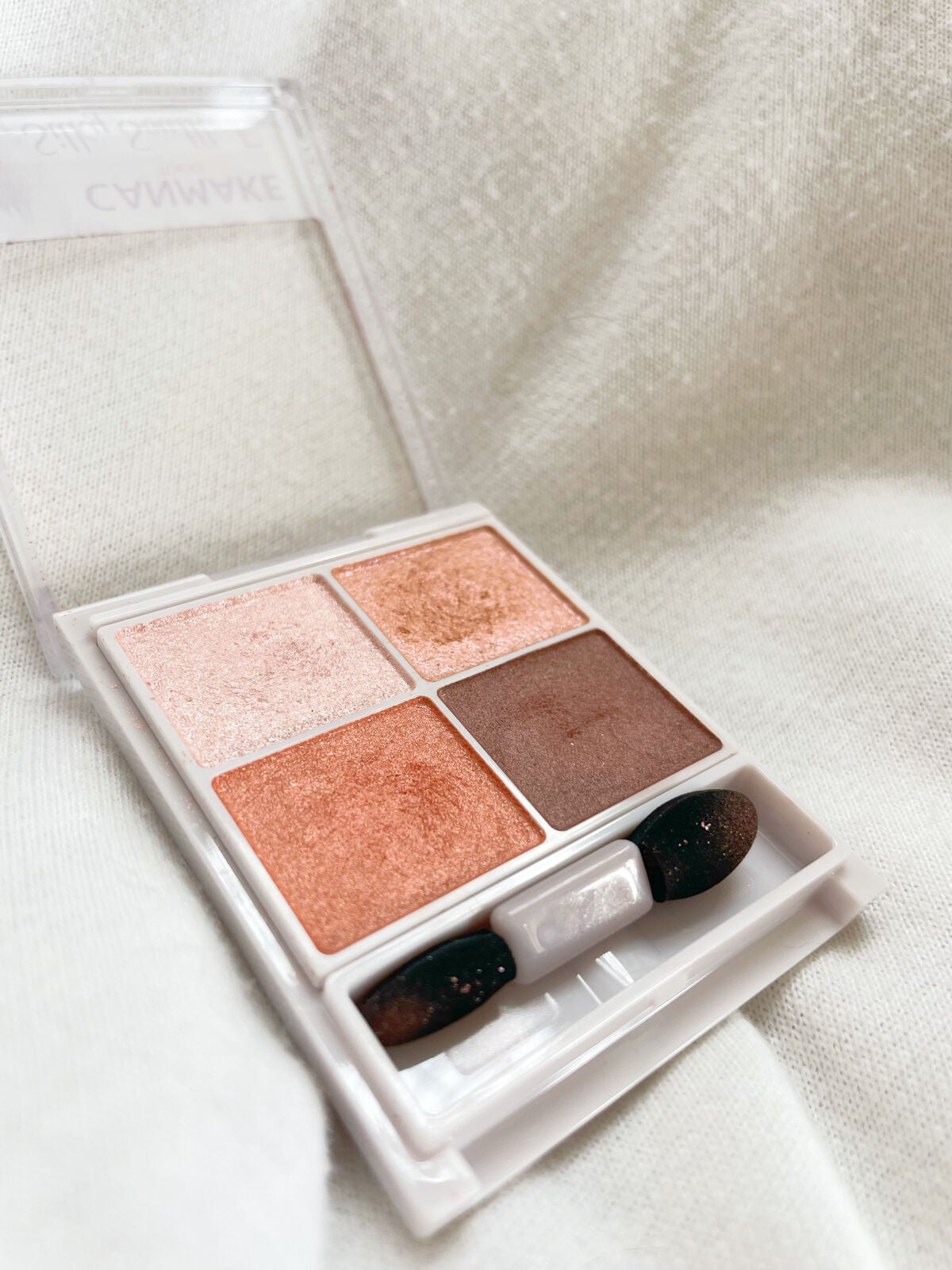 シルキースフレアイズ/キャンメイク/アイシャドウパレットを使ったクチコミ(2枚目)