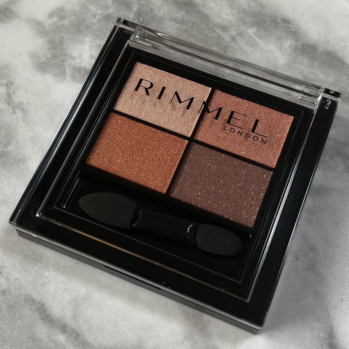 ワンダー エバー アイシャドウ/リンメル ロンドン/アイシャドウパレットを使ったクチコミ（2枚目）