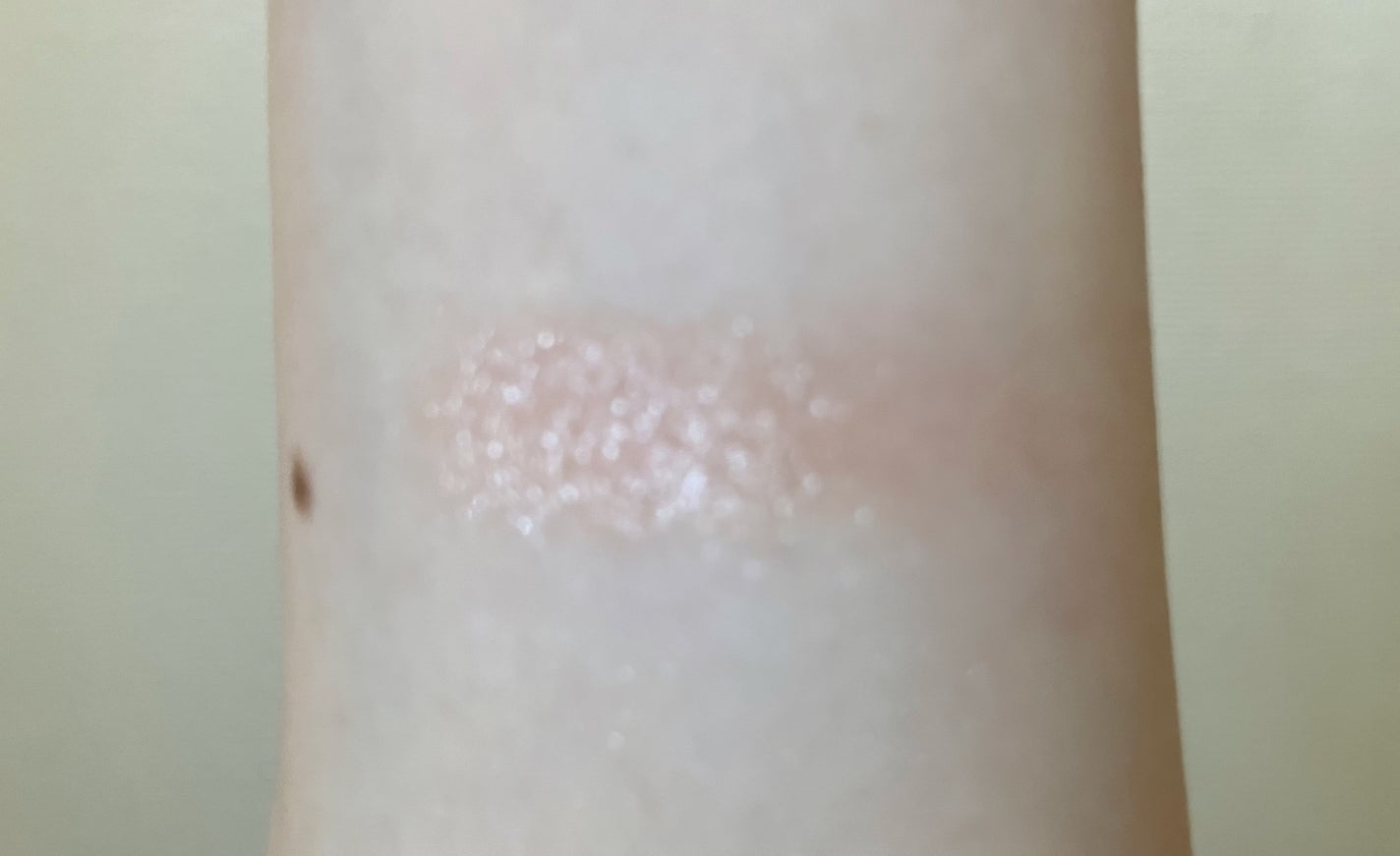 AUSスターダストアイシャドウ/and us/単色アイシャドウを使ったクチコミ(2枚目)