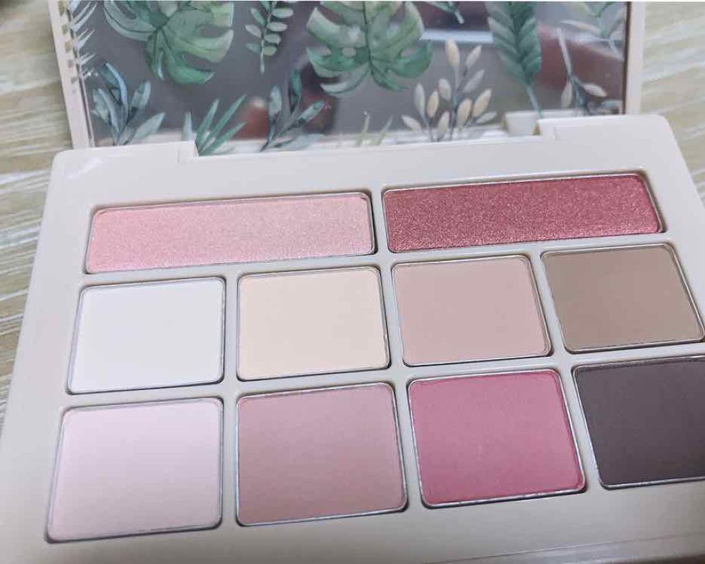 ハニーカバーレットアイシャドウパレット /moonshot/アイシャドウパレットを使ったクチコミ（2枚目）