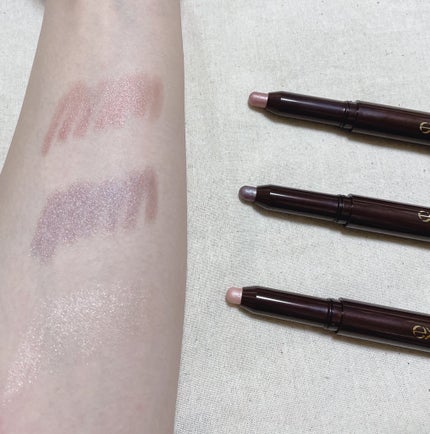 グリームオンフィットシャドウ/excel/スティックアイシャドウを使ったクチコミ(2枚目)