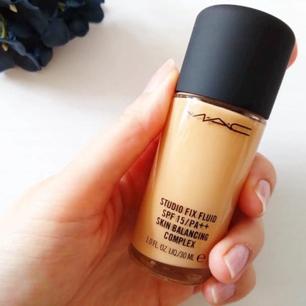 スタジオフィックス フルイッド SPF 15/M・A・C/リキッドファンデーションを使ったクチコミ(2枚目)
