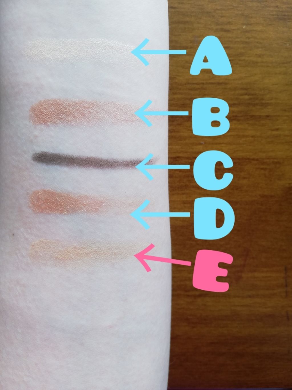 ブラウンシェードアイズN/KATE/アイシャドウパレットを使ったクチコミ(3枚目)