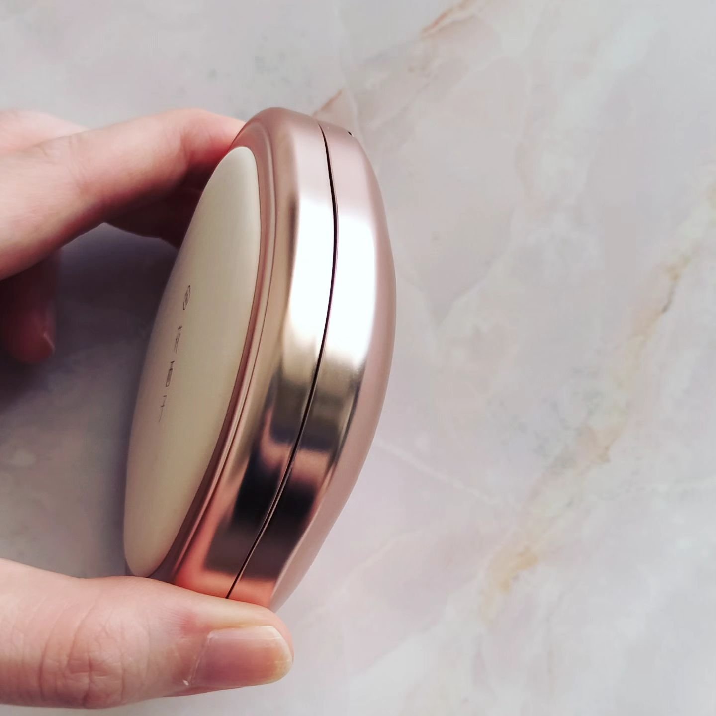 玉容凝脂プレストパウダー/花西子/プレストパウダーを使ったクチコミ（3枚目）