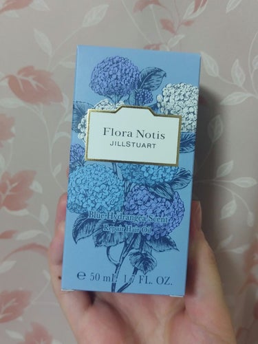 Flora Notis JILL STUART ブルーハイドレンジア リペアヘアオイルのクチコミ「こちらのヘアオイルも購入してました💙

紫陽花って本当に素敵…🥰..」（1枚目）