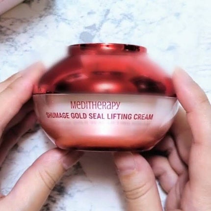 シューマジゴールド糸リフティングクリーム+EMS美顔器/MEDITHERAPY/フェイスクリームを使ったクチコミ(1枚目)