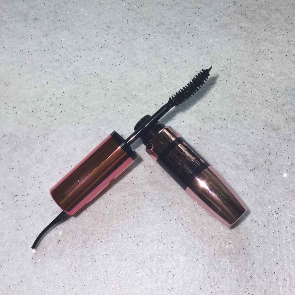 ハイパーカール パワーフィックス 01 ブラック/MAYBELLINE NEW YORK/マスカラを使ったクチコミ（3枚目）