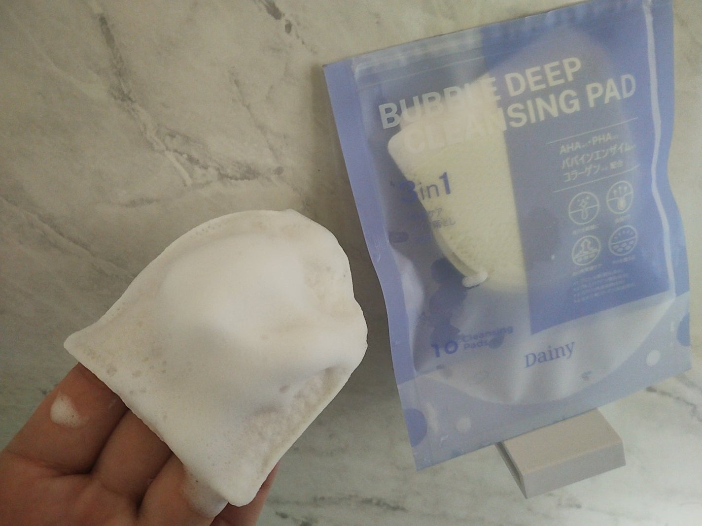 mcgroupakiko on LIPS 「最近、化粧ノリが悪いなぁ」とか、汚れや皮脂や古い角質の影響で「..」(4枚目)