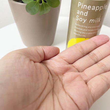 パイナップル豆乳ローションプレミアム/鈴木ハーブ研究所/ボディローションを使ったクチコミ(2枚目)