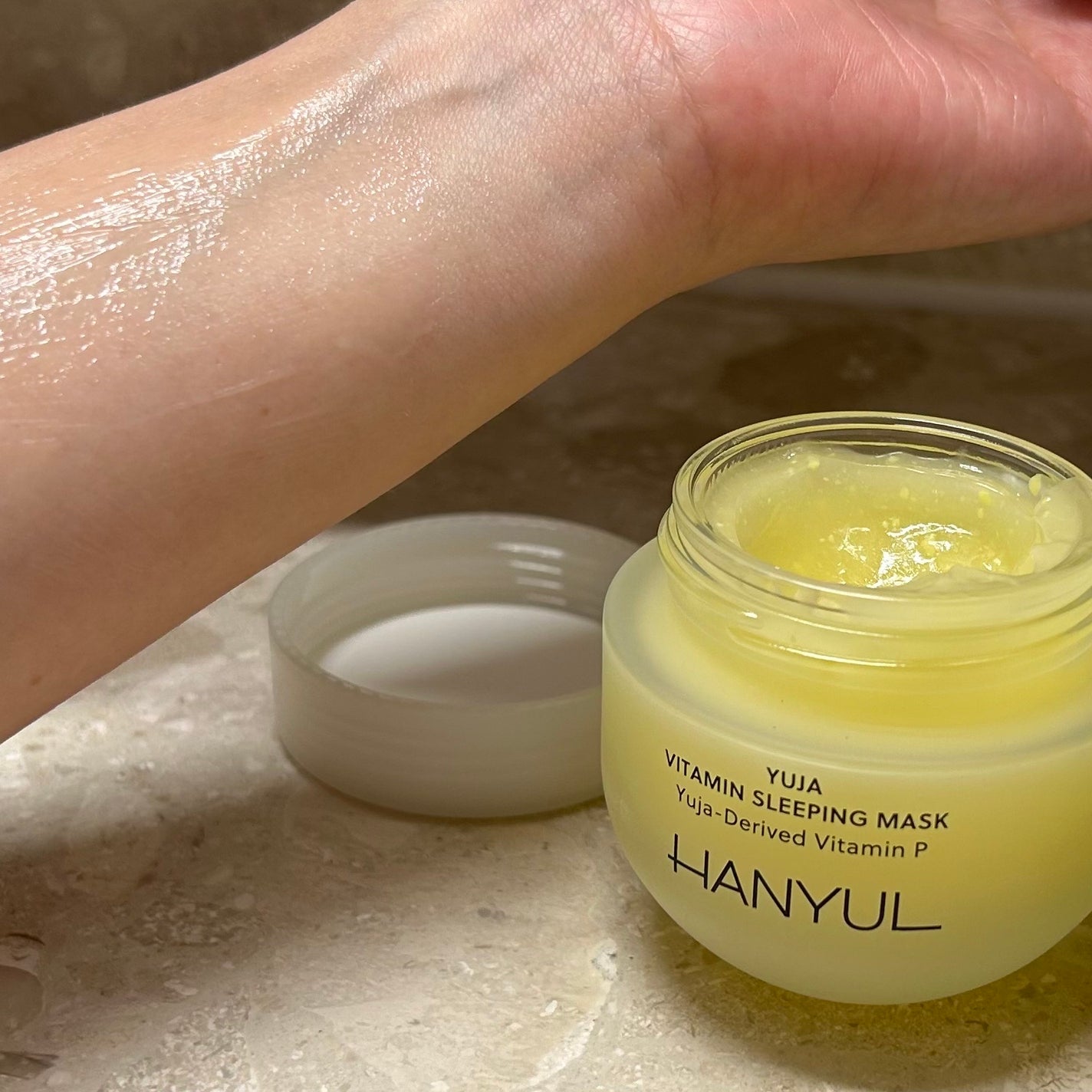 月光ゆず睡眠パック/HANYUL(ハンユル)/フェイスクリームを使ったクチコミ(4枚目)