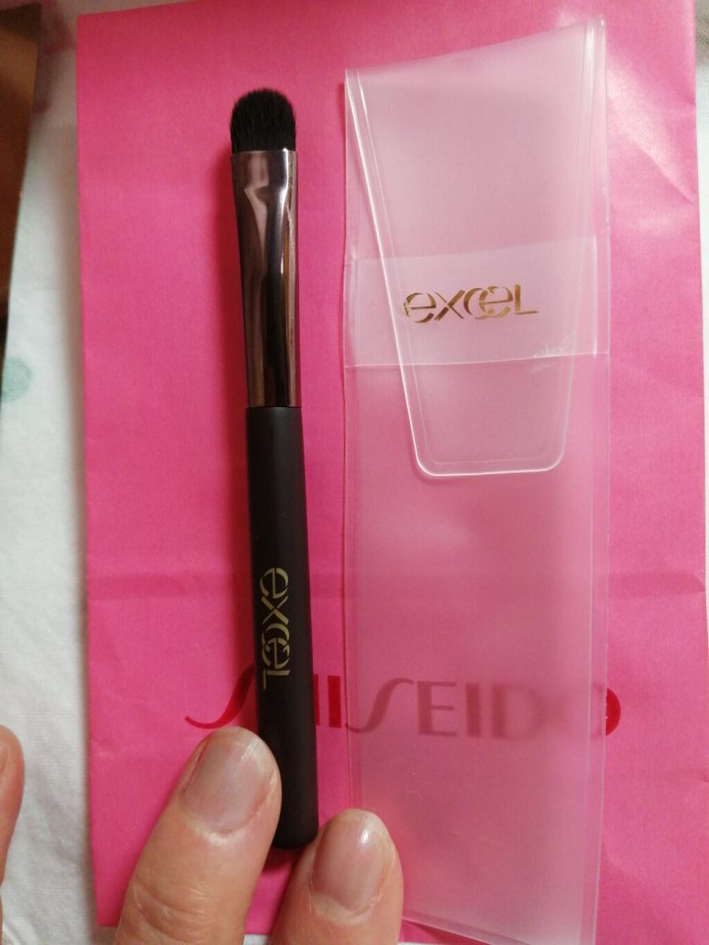 アイシャドウブラシ S/excel/メイクブラシを使ったクチコミ（2枚目）