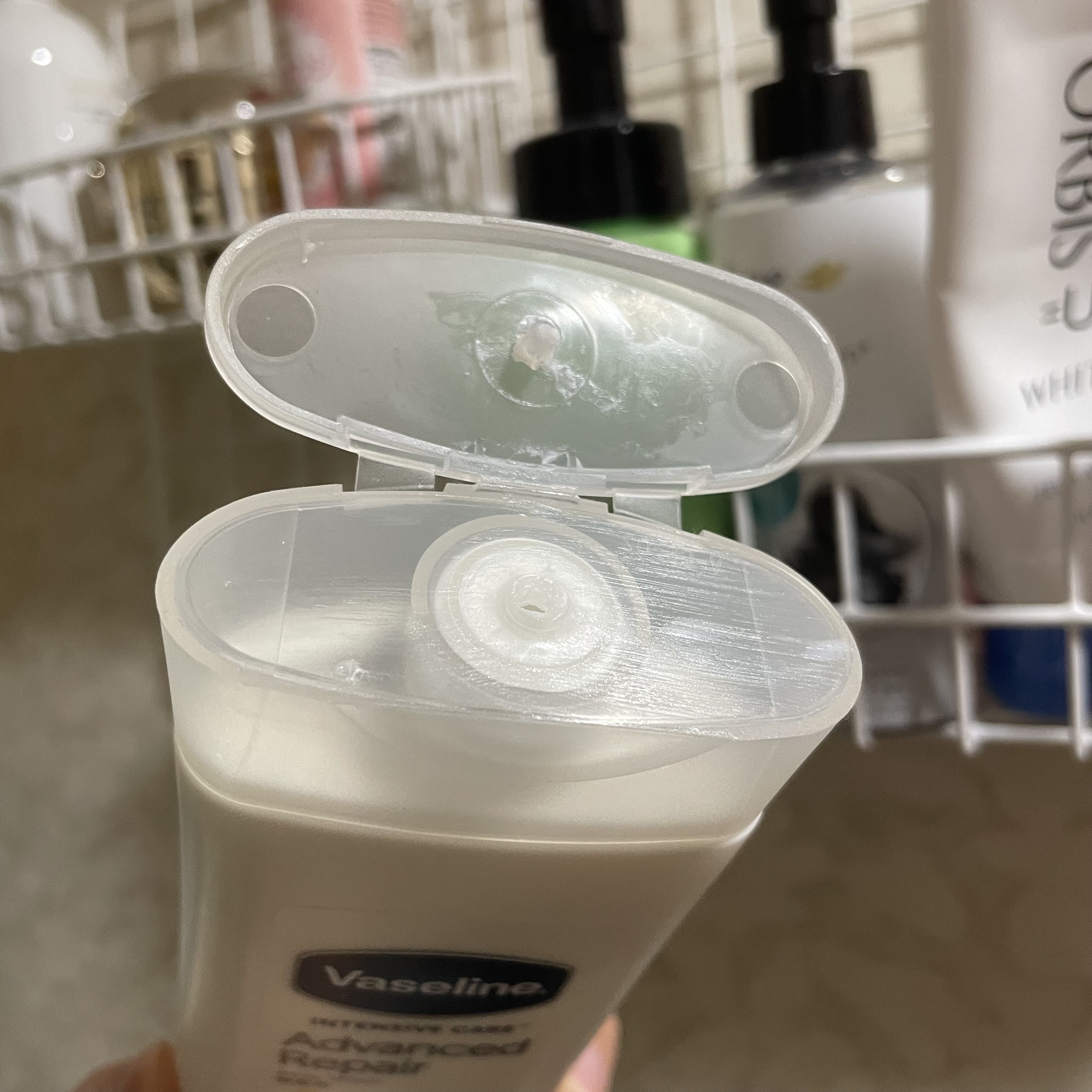 ヴァセリン アドバンスドリペア ボディローション 無香料/ヴァセリン/ボディローションを使ったクチコミ（3枚目）