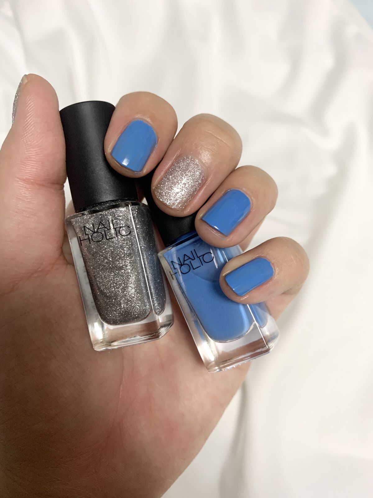 ネイルホリック Vivid color BL903/ネイルホリック/マニキュアを使ったクチコミ（2枚目）