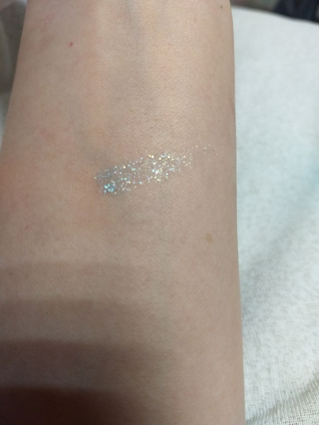 チップオン アイカラー BL1 ミントブルー（限定）/ettusais/リキッドアイシャドウを使ったクチコミ（3枚目）