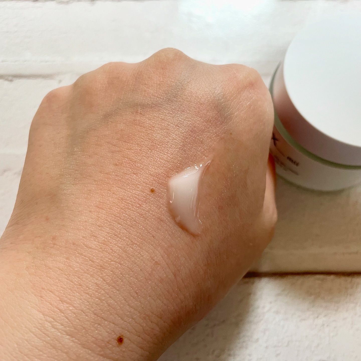 シルキーエアリーSooクリーム/xmii/フェイスクリームを使ったクチコミ（3枚目）