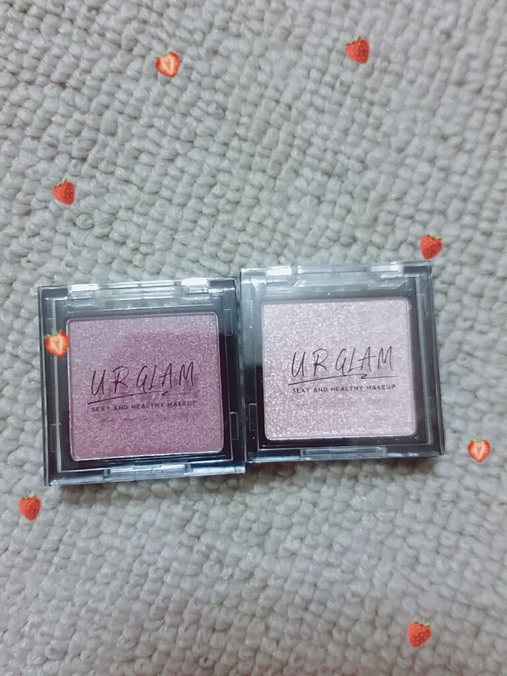 UR GLAM　POWDER EYESHADOW ヌーディーピンク〈パールラメ〉/U R GLAM/単色アイシャドウを使ったクチコミ（2枚目）