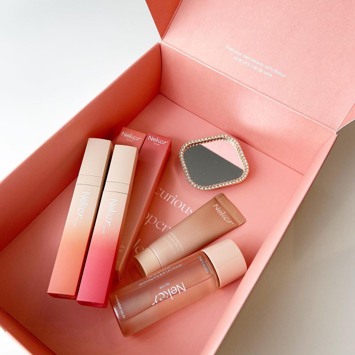 カラースエードリップロッカー/Neker /口紅を使ったクチコミ(3枚目)