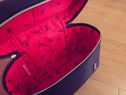 NKN***のクチコミ「ジェノマーのナイトアップ コフレ 2023。
ドクターシーラボから発売されている
最高峰ブラ.....」(2枚目)