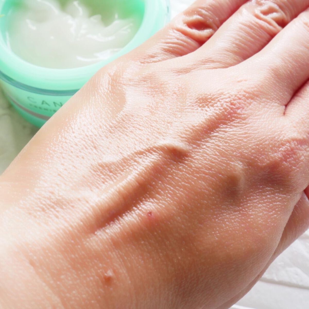 プレミアバリアフィックス /CANADEL/オールインワン化粧品を使ったクチコミ(6枚目)