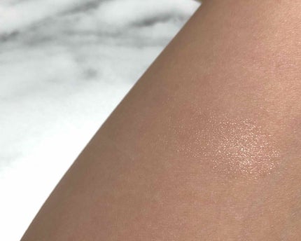 Flora Notis JILL STUART チェリーブロッサム リップスクラブスティックのクチコミ「
JILLSTUARTからの新ブランド
フローラノーティス
ジルスチュアート本人が心から愛し.....」(3枚目)