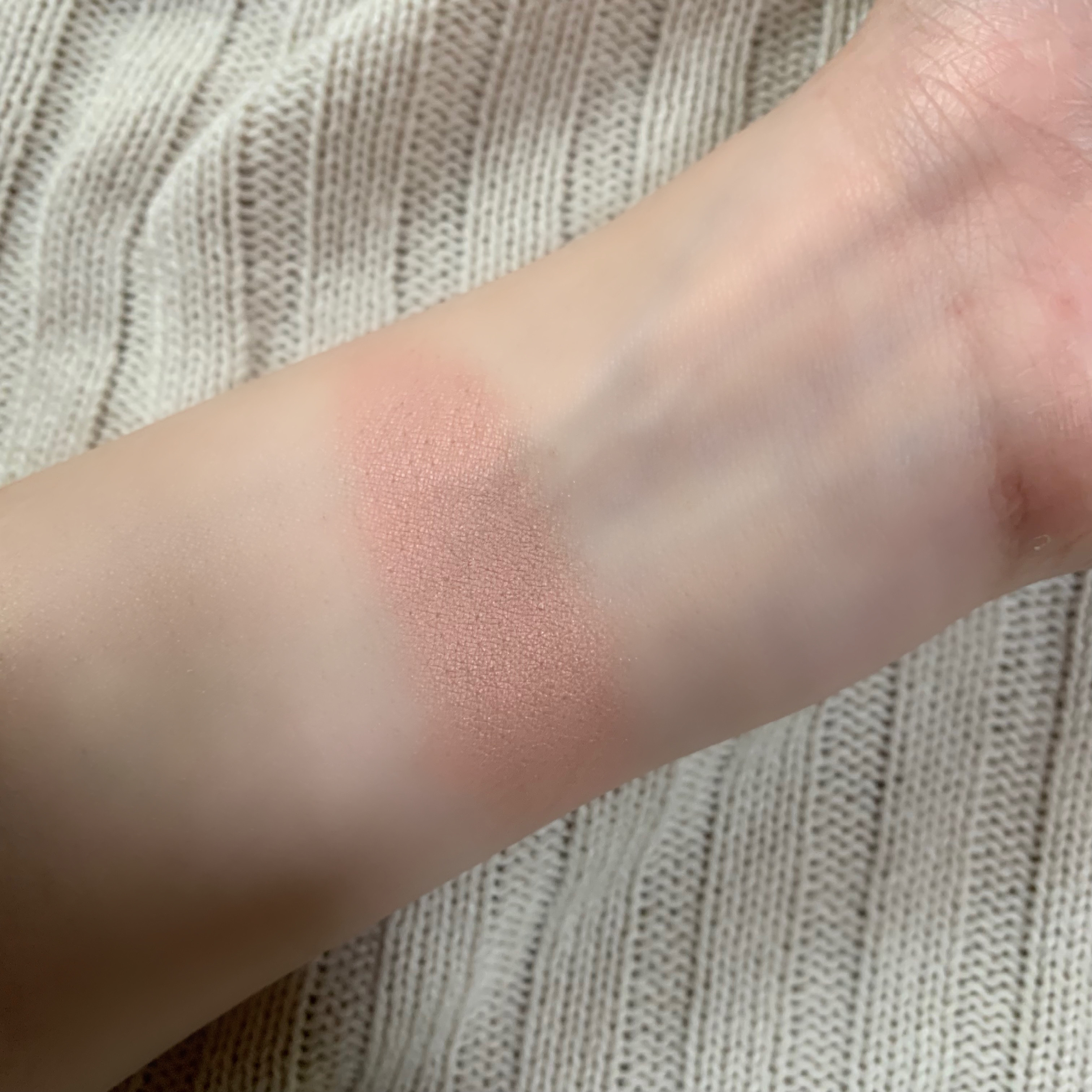 ラブシルクブラッシュ 705 エンジェル/Laka/パウダーチークを使ったクチコミ（3枚目）