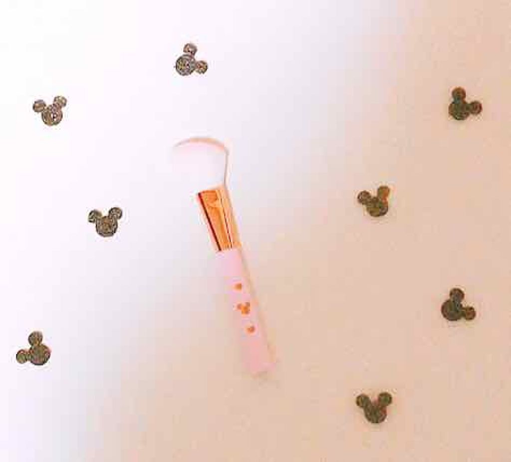 ごくふわっ ミッキーブラシ/DAISO/メイクブラシを使ったクチコミ(2枚目)