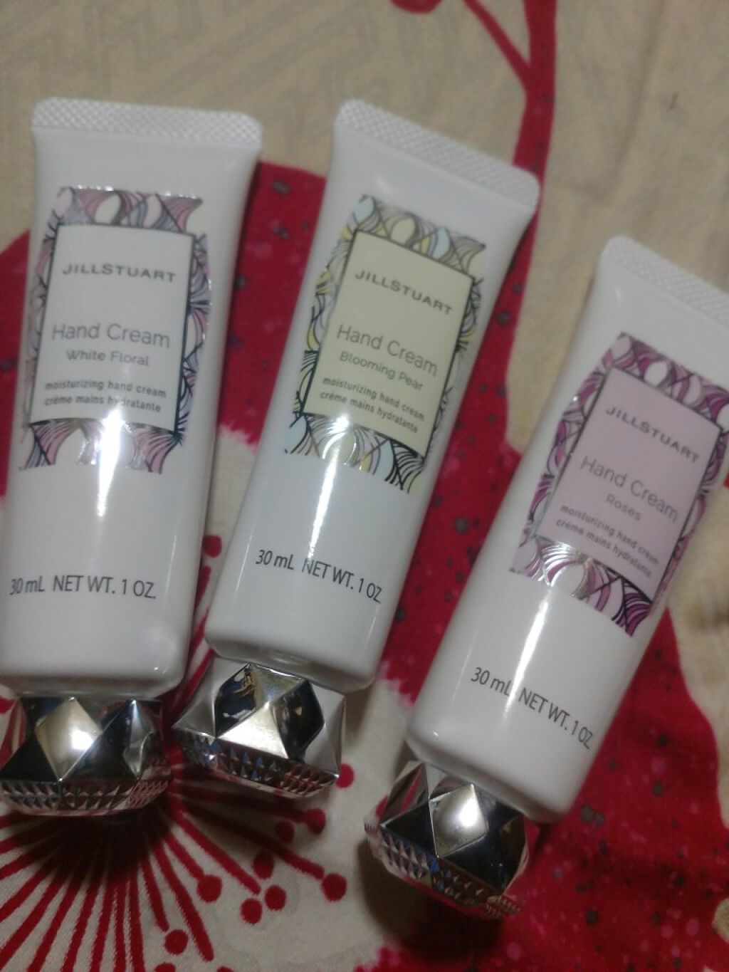 ジルスチュアート ハンドクリーム ホワイトフローラル/JILL STUART/ハンドクリームを使ったクチコミ（1枚目）