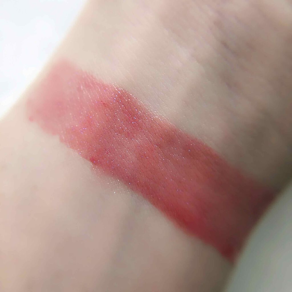 モイスチャー リッチ リップスティック 115 輝椿 - KAGUTSUBAKI/SUQQU/口紅を使ったクチコミ（2枚目）