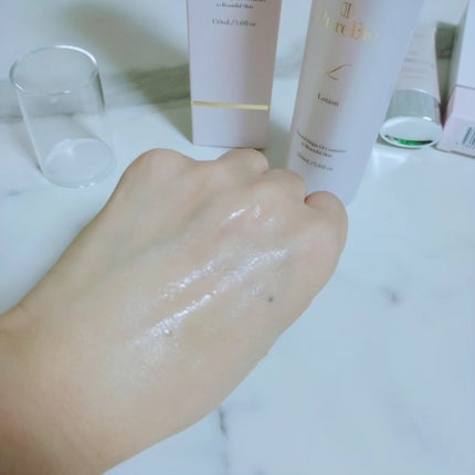 トーンアップUVホワイト/ピュールビオ/日焼け止めクリームを使ったクチコミ(4枚目)