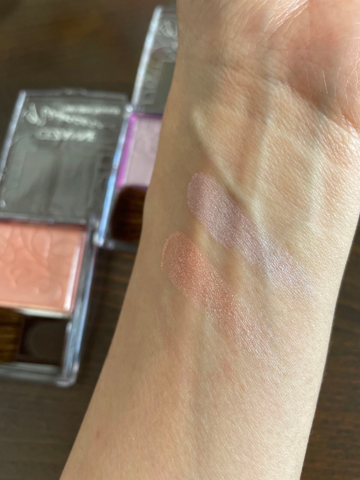 パールグロウニュアンサー/CEZANNE/パウダーハイライトを使ったクチコミ(3枚目)