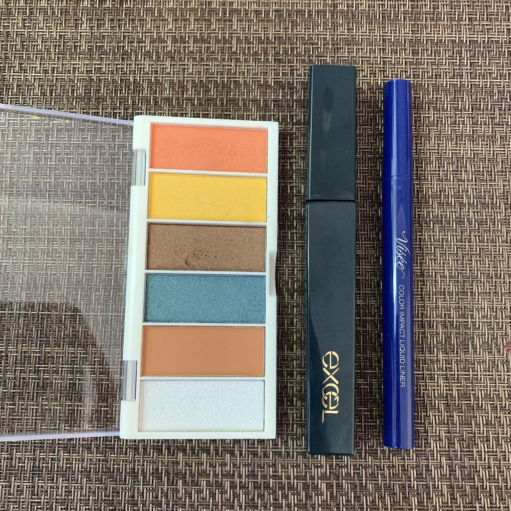miia 6色アイシャドウ ナイトアウト/DAISO/アイシャドウパレットを使ったクチコミ（2枚目）