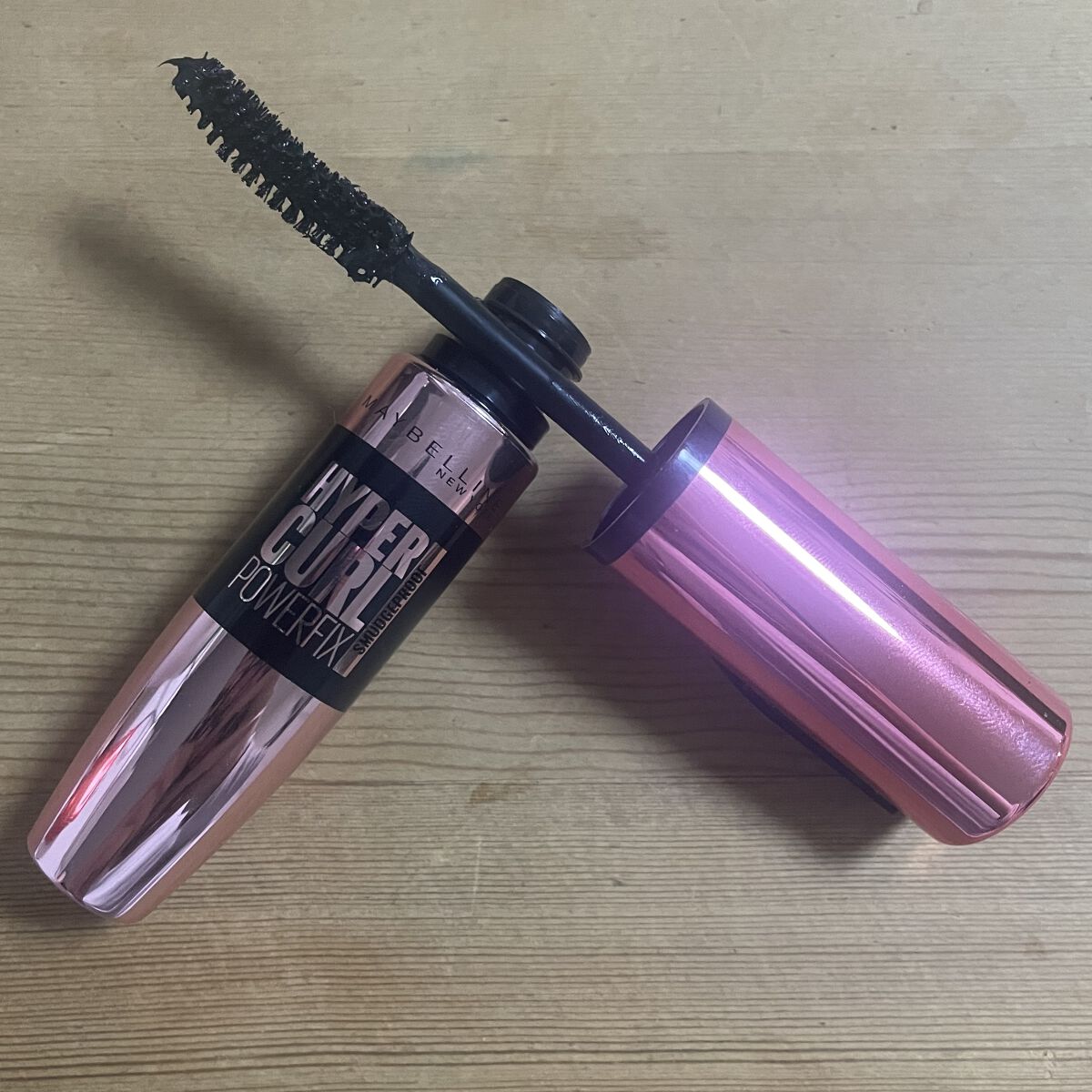 ハイパーカール パワーフィックス 01 ブラック/MAYBELLINE NEW YORK/マスカラを使ったクチコミ（1枚目）