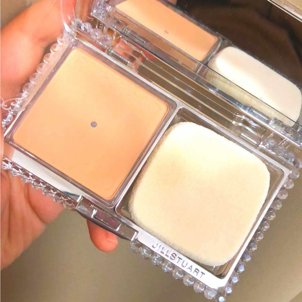 エヴァーラスティングシルク パウダーファンデーション クリスタルパーフェクション 103 nude/JILL STUART/パウダーファンデーションを使ったクチコミ（2枚目）