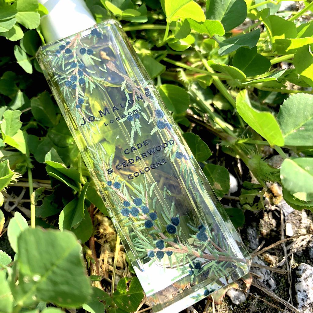 限定香水 カデ シダーウッド コロン Jo Malone Londonの口コミ 片手にピストル心に花束唇に火の酒背中に人生 By りお 30代前半 Lips