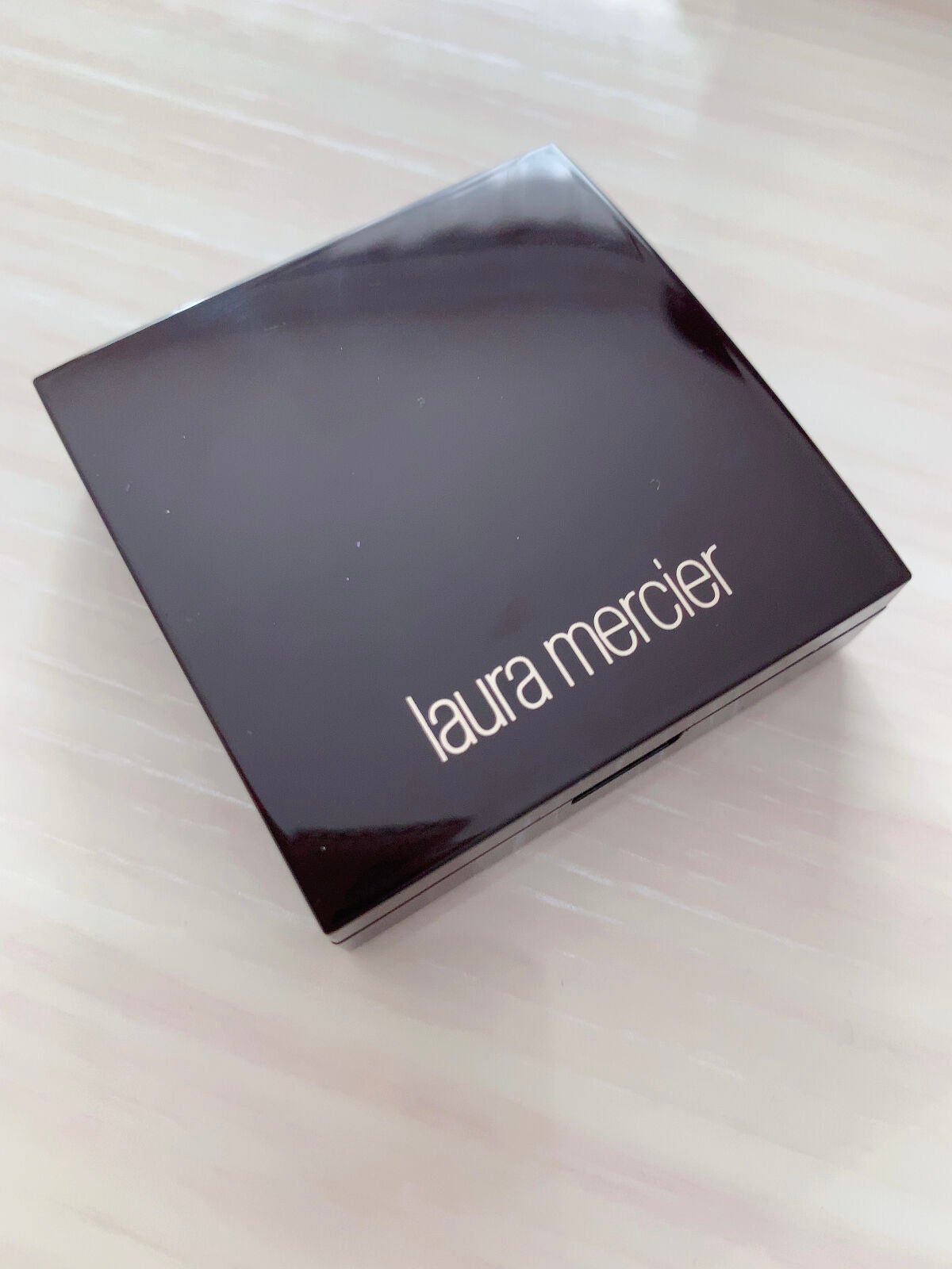 シークレット ブラーリング パウダー フォー アンダー アイズ/ローラ メルシエ/プレストパウダーを使ったクチコミ(2枚目)