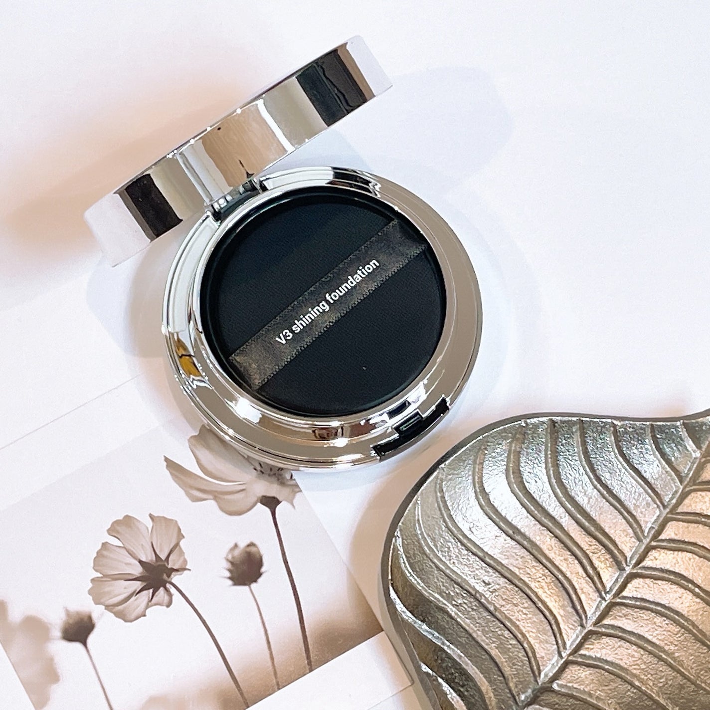 V3シャイニングファンデーション/SPICARE/クッションファンデーションを使ったクチコミ(5枚目)