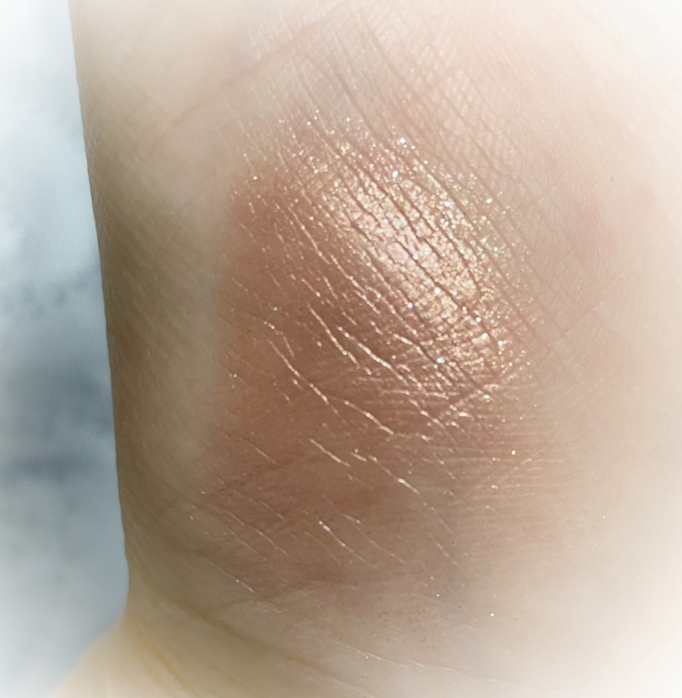 シャドーカスタマイズ/MAJOLICA MAJORCA/単色アイシャドウを使ったクチコミ（1枚目）