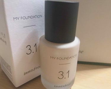 【innisfree マイファンデーション 3.1 N21】


保湿力 1~3
カバー力 1~5
色 5種類
の50種類から自分の好きなものを選ぶことができます。


わたしは乾燥肌で、色々なファンデ