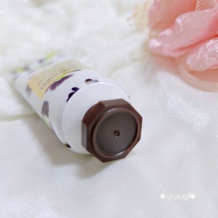 パヒュームド ハンドシアバター /the SAEM/ハンドクリームを使ったクチコミ(3枚目)