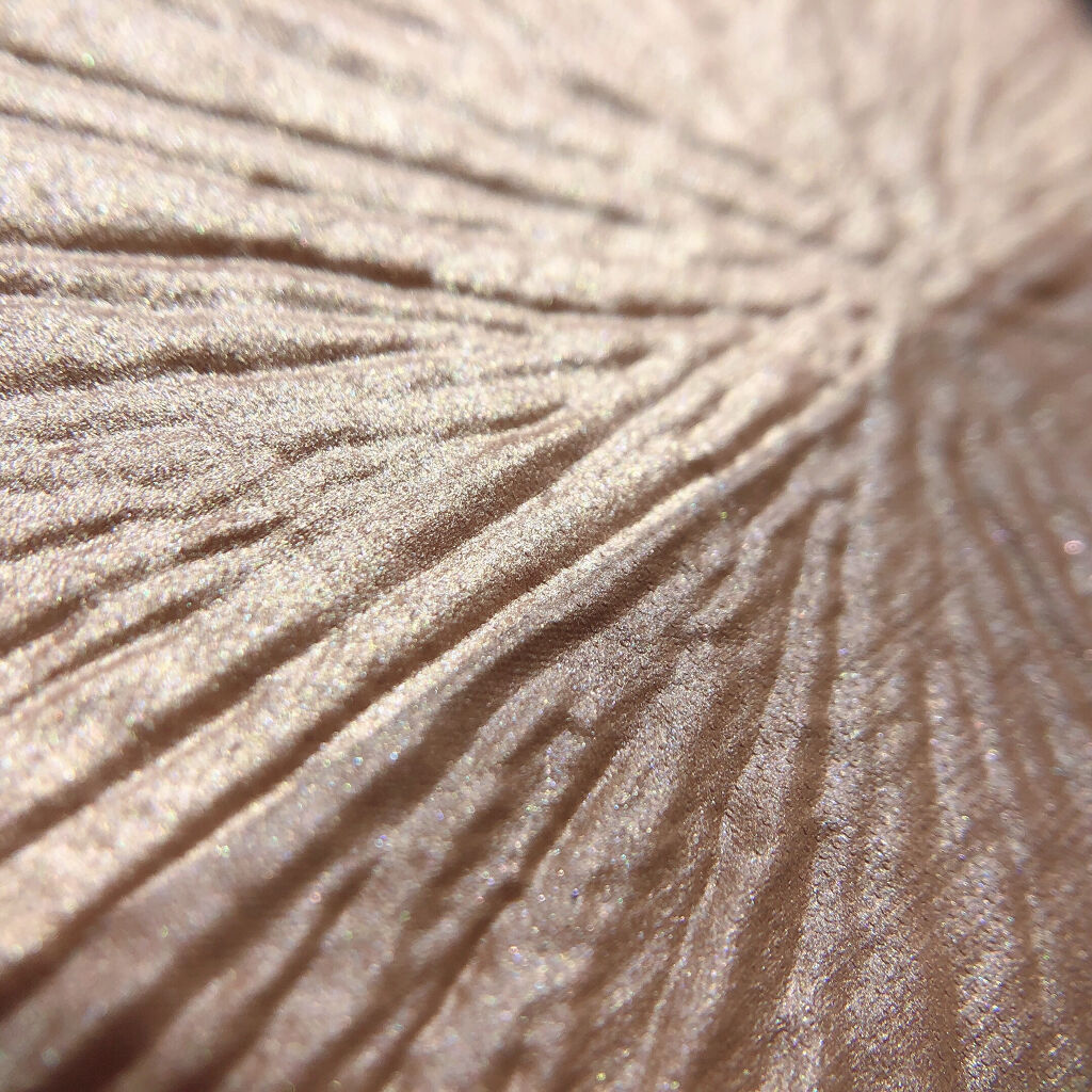 サマーソルスティス チークデュオ/NARS/パウダーハイライトを使ったクチコミ（3枚目）