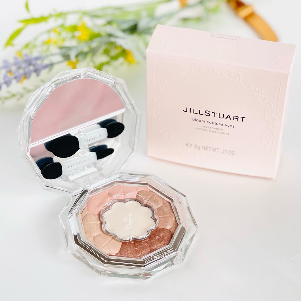 ジルスチュアート ブルームクチュール アイズ 01 jasmine latte/JILL STUART/アイシャドウパレットを使ったクチコミ（1枚目）
