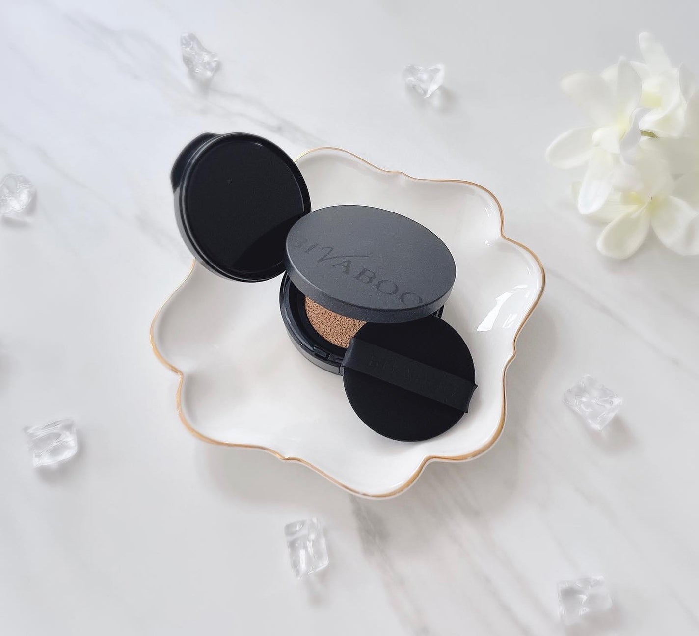 ベルベットジュエルクッション/BIVABOO/クッションファンデーションを使ったクチコミ(1枚目)